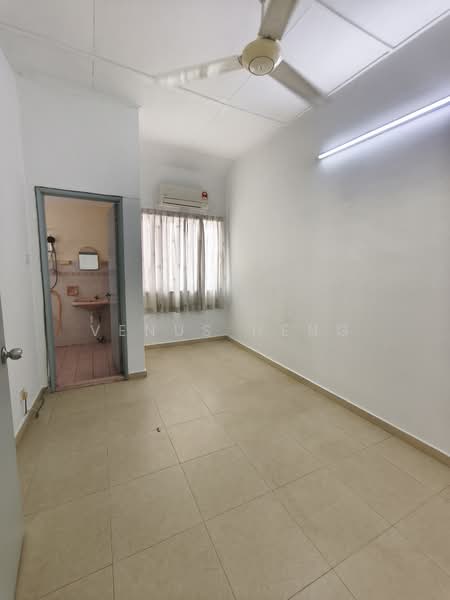 2-storey Terraced House for Sale in BANDAR PUCHONG JAYA (Puchong) - Venus Heng - Interior - PropertyGuru.com.my