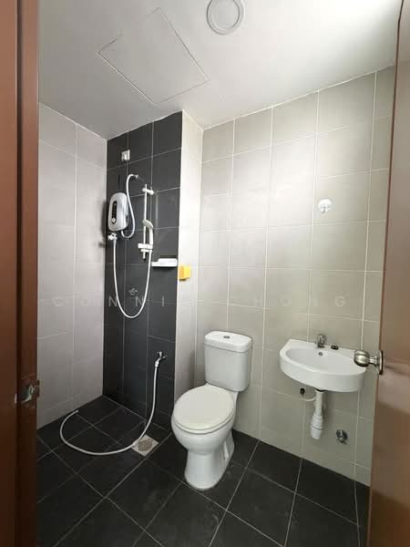 Service Residence for Sale at Ascotte Boulevard - Connie Chong - Bathroom - PropertyGuru.com.my