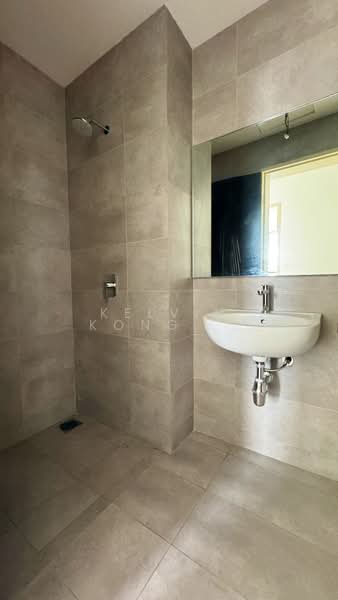 Summit @ Lagoon Residences untuk Untuk Dijual - RM 656,000, Mac 2026 - Bathroom - PropertyGuru.com.my