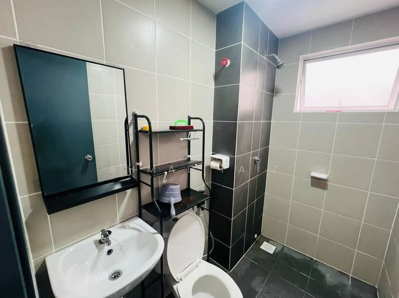 Townhouse for Rent in Dengkil (Selangor) - Ahmad Faiz - Bathroom - PropertyGuru.com.my