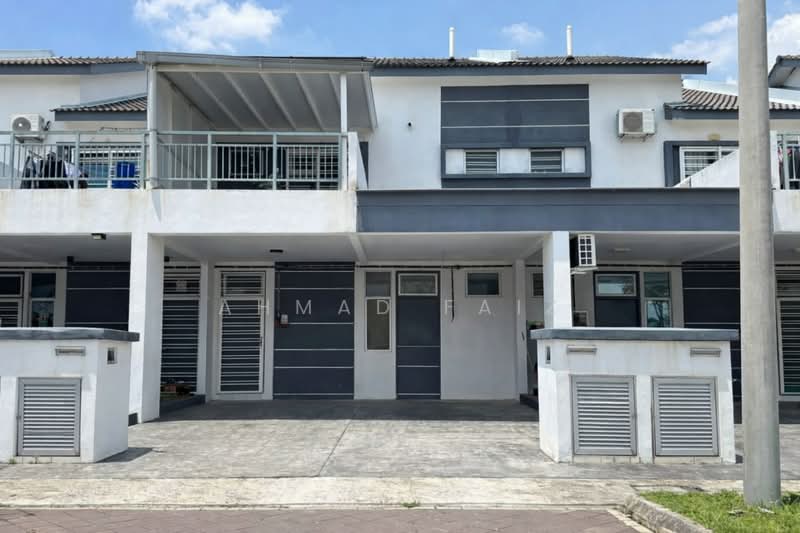 Townhouse for Rent in Dengkil (Selangor) - Ahmad Faiz - Exterior - PropertyGuru.com.my
