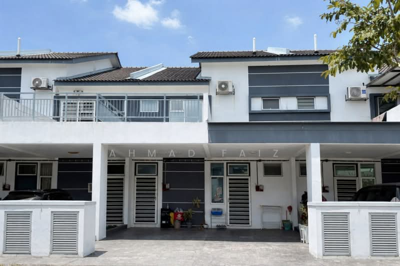 Townhouse for Rent in Dengkil (Selangor) - Ahmad Faiz - Exterior - PropertyGuru.com.my