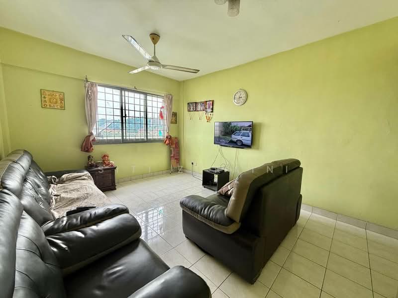 Apartment for Sale at Avenue Court - Siti Zuraini - Living Room - PropertyGuru.com.my