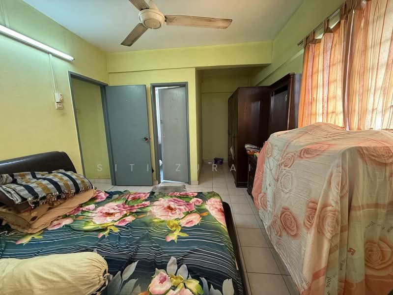 Apartment for Sale at Avenue Court - Siti Zuraini - Bedroom - PropertyGuru.com.my