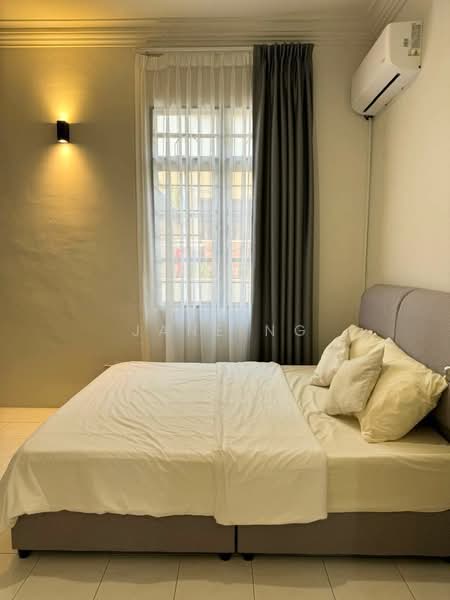 Bukit Tambun untuk Untuk Disewa - RM 2,600 /bulan, Mac 2026 - Bedroom - PropertyGuru.com.my