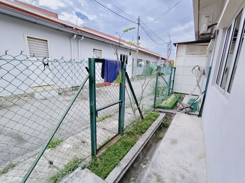 1-storey Terraced House for Sale in Saujana Utama (Selangor) - Nazri Hassan - PropertyGuru.com.my