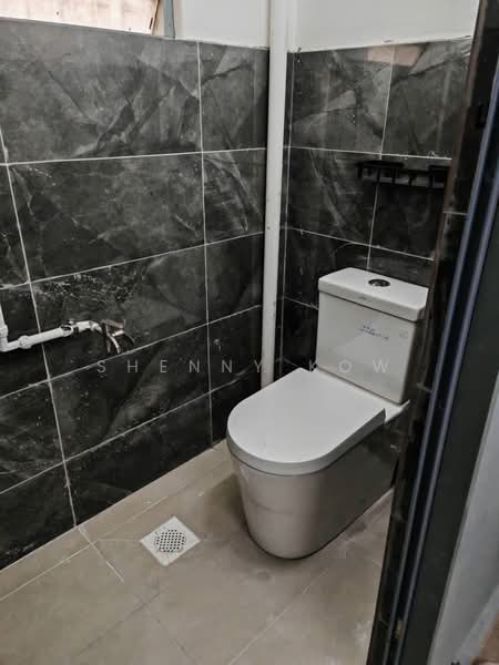 Seksyen 2 Wangsa Maju Flat untuk Untuk Disewa - RM 1,200 /bulan, Mac 2026 - Bathroom - PropertyGuru.com.my