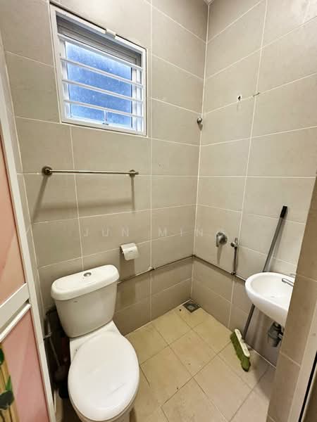 Semi-Detached House for Sale in Mahkota Cheras (Cheras) - Jun Ming - Bathroom - PropertyGuru.com.my