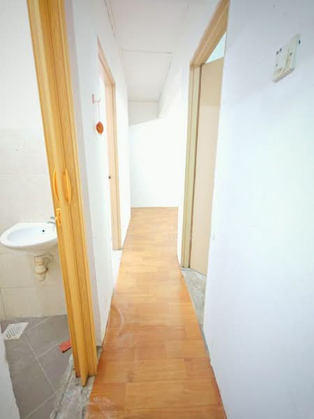 Apartment for Rent at Apartment Kelisa Ria - Kamil Radzuan - Corridor - PropertyGuru.com.my