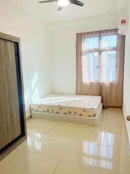 Service Residence for Rent at Meridin Bayvue @ Sierra Perdana - Kris Ong - PropertyGuru.com.my