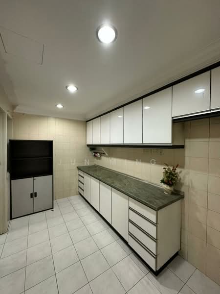 Untuk Disewa - Tiara Duta