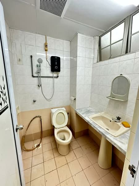 For Rent - Tiara Duta