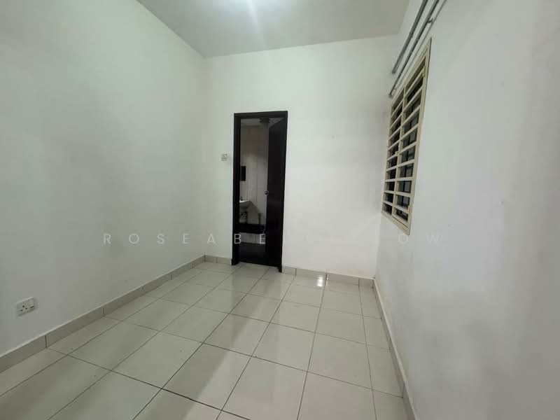 Condominium for Sale at Indah Alam (Subang Andaman) - Roseabelle Low - Interior - PropertyGuru.com.my