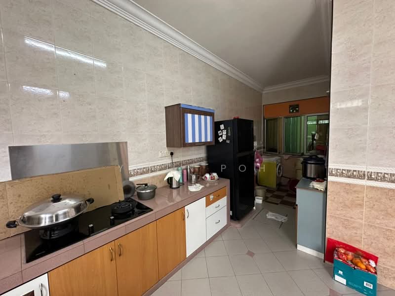 2-storey Terraced House for Sale in Taman Impian Emas (Skudai) - YUYIN POH - Kitchen - PropertyGuru.com.my