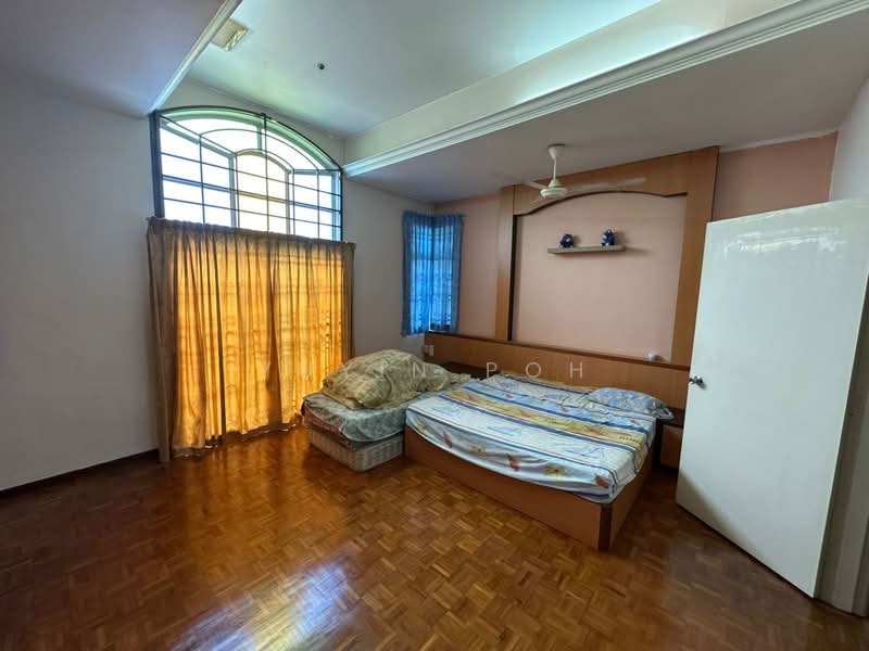 2-storey Terraced House for Sale in Taman Impian Emas (Skudai) - YUYIN POH - Bedroom - PropertyGuru.com.my