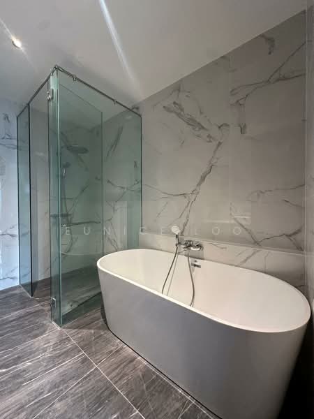 Core Residence @ TRX untuk Untuk Disewa - RM 7,800 /bulan, Mac 2026 - Bathroom - PropertyGuru.com.my