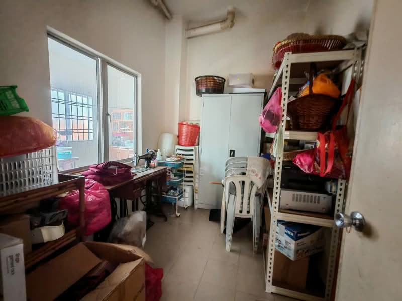 Semi-Detached House for Sale in Taman Saga (Klang) - Jessie Koh - Interior - PropertyGuru.com.my