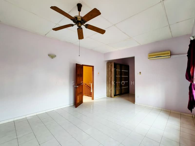 Semi-Detached House for Sale in Taman Saga (Klang) - Jessie Koh - Living Room - PropertyGuru.com.my