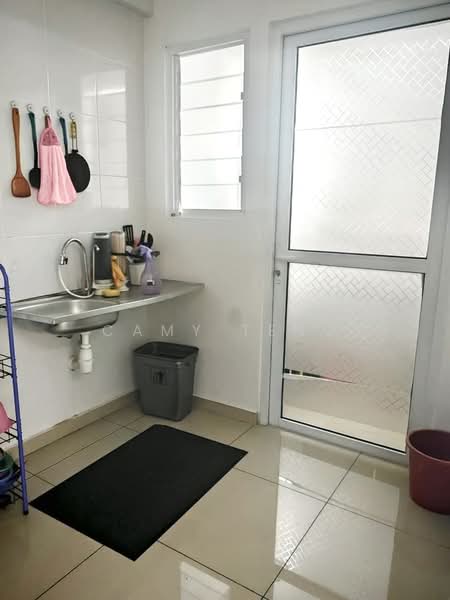 i-Santorini untuk Untuk Disewa - RM 1,700 /bulan, Mac 2026 - Kitchen - PropertyGuru.com.my