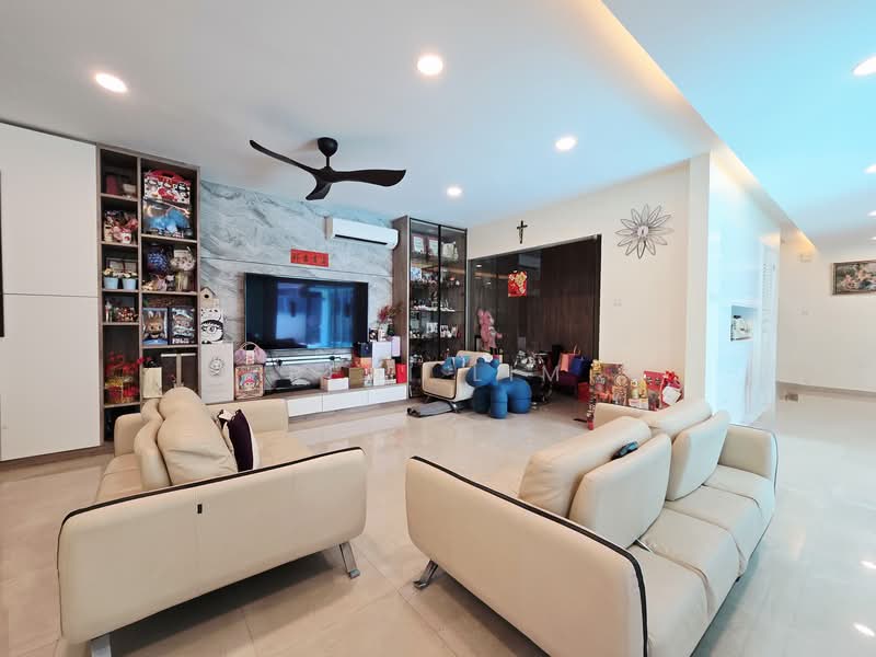 Rumah Berkembar untuk Dijual di Damansara Idaman (Ara Damansara) - Reni Lim - Living Room - PropertyGuru.com.my