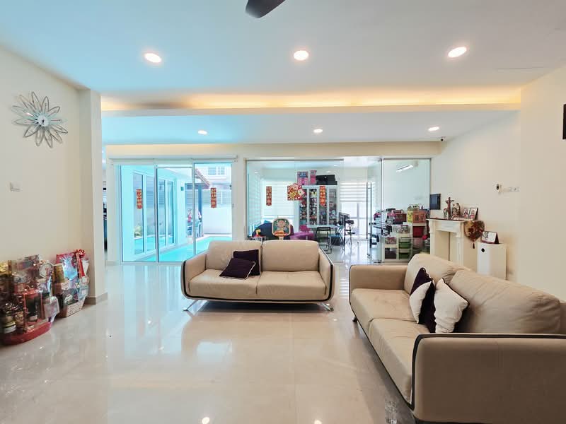 Rumah Berkembar untuk Dijual di Damansara Idaman (Ara Damansara) - Reni Lim - Living Room - PropertyGuru.com.my