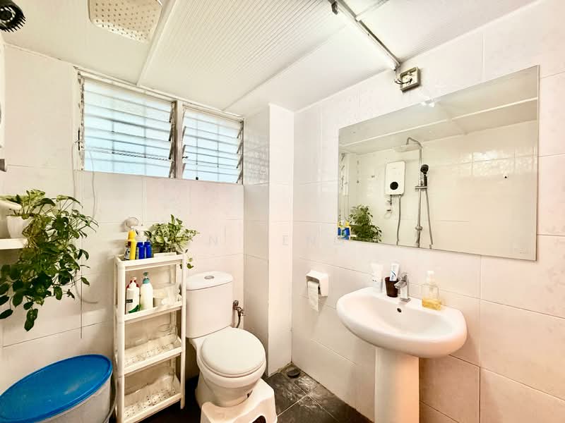 2-storey Terraced House for Sale in Taman Tun Dr Ismail (Kuala Lumpur) - Yin Peng . - Bathroom - PropertyGuru.com.my