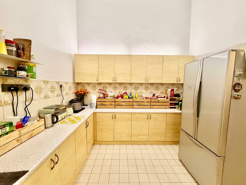 2-storey Terraced House for Sale in Taman Tun Dr Ismail (Kuala Lumpur) - Yin Peng . - Kitchen - PropertyGuru.com.my