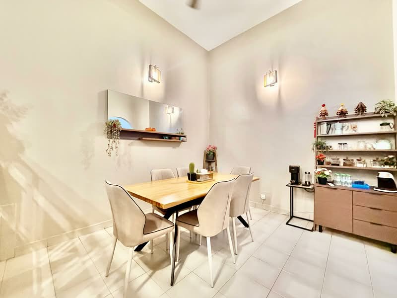 2-storey Terraced House for Sale in Taman Tun Dr Ismail (Kuala Lumpur) - Yin Peng . - Dining Room - PropertyGuru.com.my