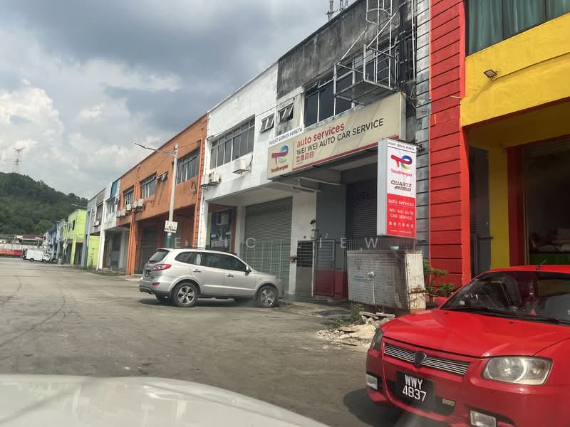 Factory for Sale in Taman Desa Serdang (Seri Kembangan) - Eric Liew - Exterior - PropertyGuru.com.my