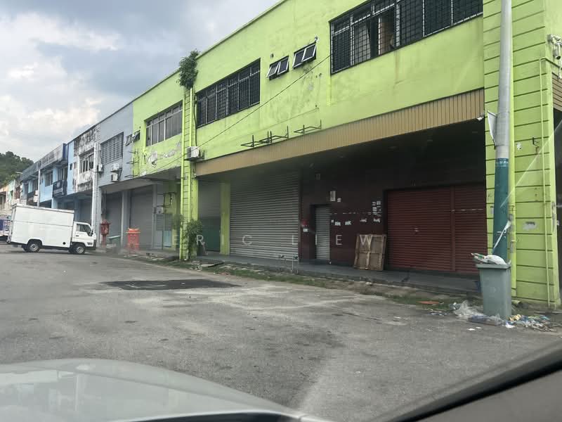 Factory for Sale in Taman Desa Serdang (Seri Kembangan) - Eric Liew - Exterior - PropertyGuru.com.my
