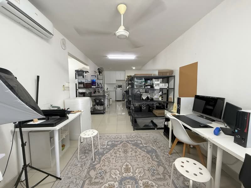 Service Residence for Sale at Sentrovue - Intan Mastura - Study - PropertyGuru.com.my