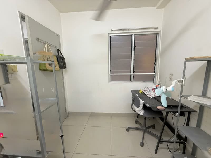 Service Residence for Sale at Sentrovue - Intan Mastura - Study - PropertyGuru.com.my