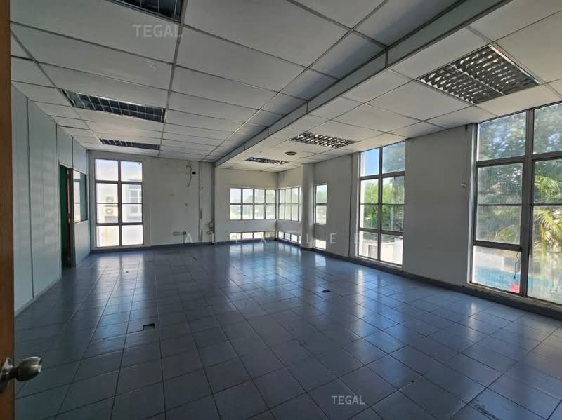 Warehouse for Rent in Shah Alam (Selangor) - Alex Lee - Interior - PropertyGuru.com.my