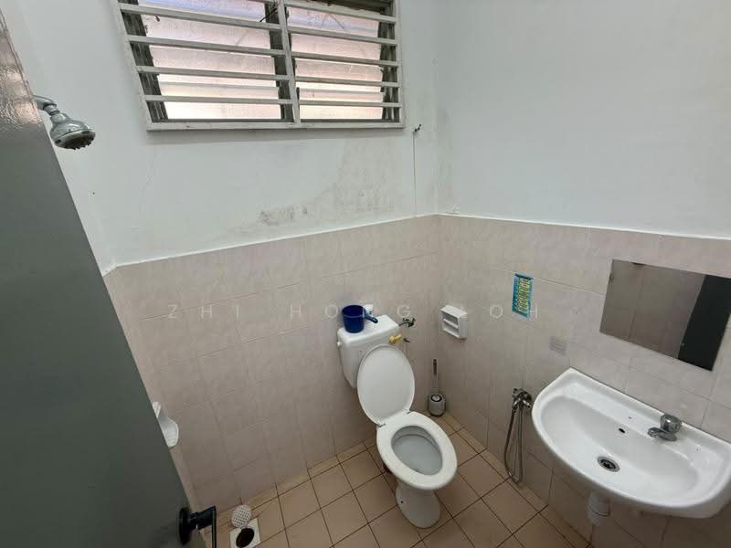 Rumah Teres 2-Tingkat untuk Dijual di Ukay Bistari (Ulu Kelang) - Zhi Hong Loh - Bathroom - PropertyGuru.com.my