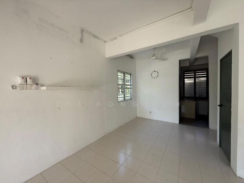 Rumah Teres 2-Tingkat untuk Dijual di Ukay Bistari (Ulu Kelang) - Zhi Hong Loh - Living Room - PropertyGuru.com.my