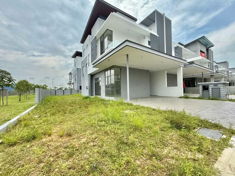 Bungalow for Sale in Shah Alam (Selangor) - Siti Zuraini - Exterior - PropertyGuru.com.my