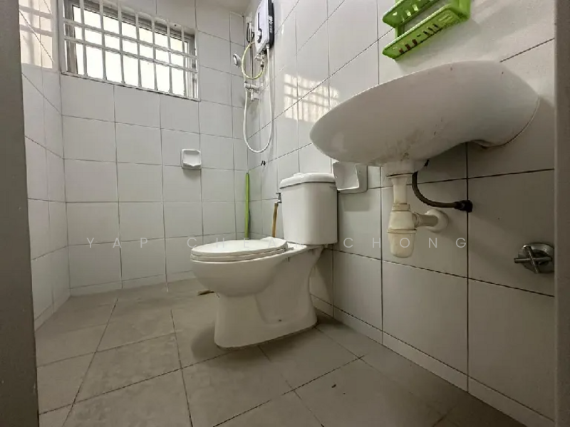 Townhouse for Sale in Klang (Selangor) - Yap Chean Chong - Bathroom - PropertyGuru.com.my