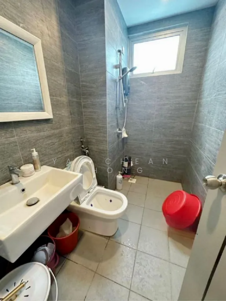 Service Residence for Sale at Gaya Resort Homes - Yap Chean Chong - Bathroom - PropertyGuru.com.my