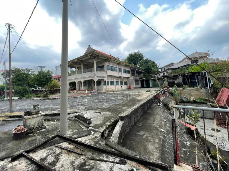 Zero-Lot Bungalow for Rent in Jalan Klang Lama (Old Klang Road) (Kuala Lumpur) - Roger Phang - Exterior - PropertyGuru.com.my