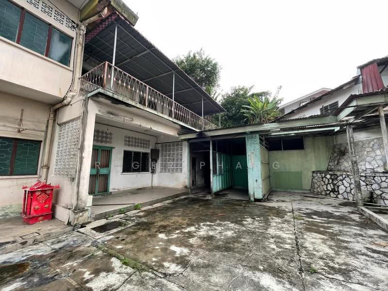 Zero-Lot Bungalow for Rent in Jalan Klang Lama (Old Klang Road) (Kuala Lumpur) - Roger Phang - Exterior - PropertyGuru.com.my