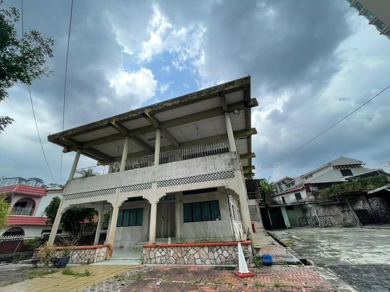 Zero-Lot Bungalow for Rent in Jalan Klang Lama (Old Klang Road) (Kuala Lumpur) - Roger Phang - Exterior - PropertyGuru.com.my