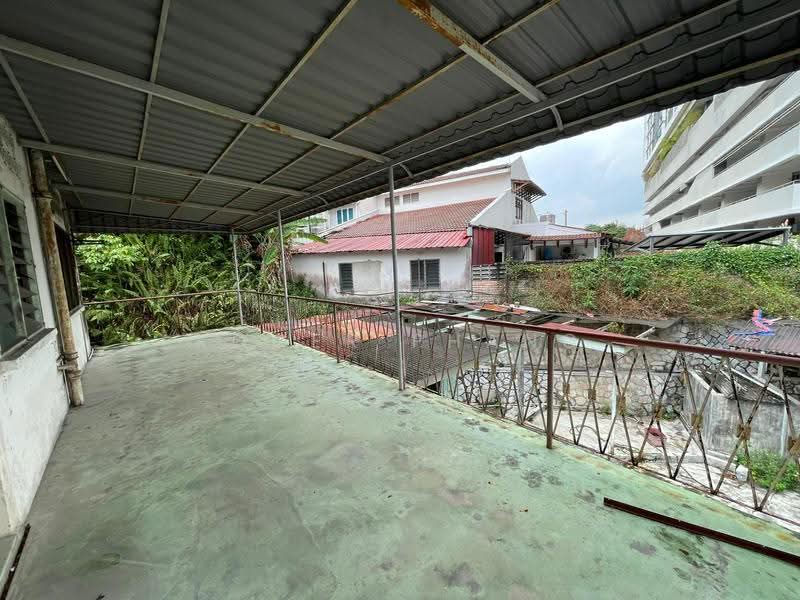 Zero-Lot Bungalow for Rent in Jalan Klang Lama (Old Klang Road) (Kuala Lumpur) - Roger Phang - Exterior - PropertyGuru.com.my
