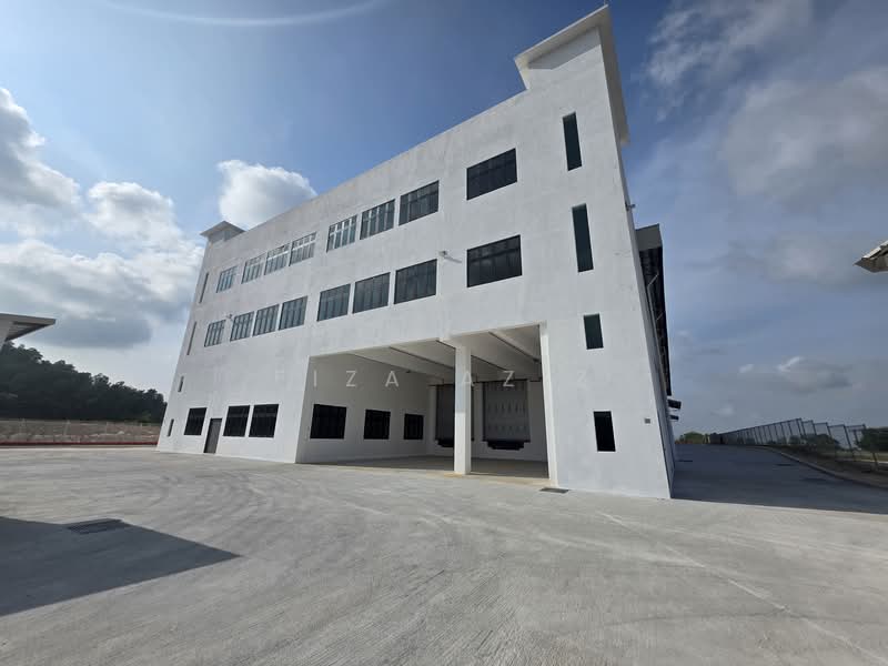 Detached Factory for Rent in Rawang (Selangor) - Fiza Aziz - Exterior - PropertyGuru.com.my