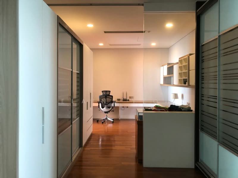 8 Gurney (The Shore Condominium) untuk Untuk Disewa - RM 14,000 /bulan, Mac 2026 - Study - PropertyGuru.com.my