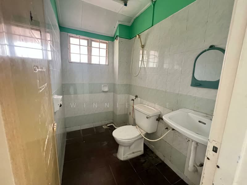 Terraced House for Sale in Bandar Botanic (Klang) - Winnie Lee - Bathroom - PropertyGuru.com.my