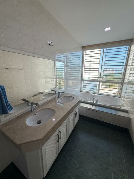 Gurney Beach Resort untuk Untuk Disewa - RM 4,500 /bulan, Mac 2026 - PropertyGuru.com.my