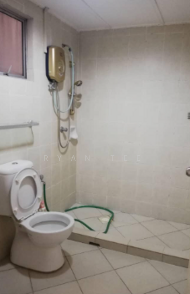 Condominium for Sale at Green Avenue Condominium - Ryan Tee - Bathroom - PropertyGuru.com.my
