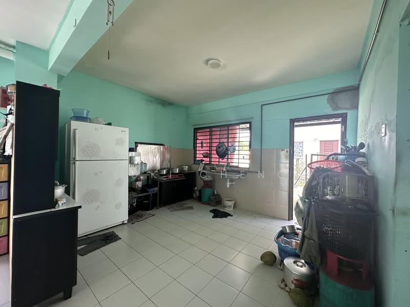 Taman Scientex Pasir Gudang untuk Untuk Dijual - RM 425,000, Mac 2026 - Kitchen - PropertyGuru.com.my