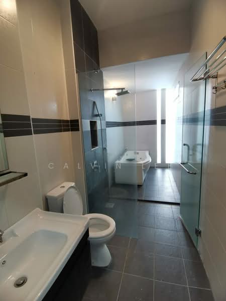 Taman Nusa Idaman untuk Untuk Dijual - RM 1,100,000, Apr 2026 - Bathroom - PropertyGuru.com.my