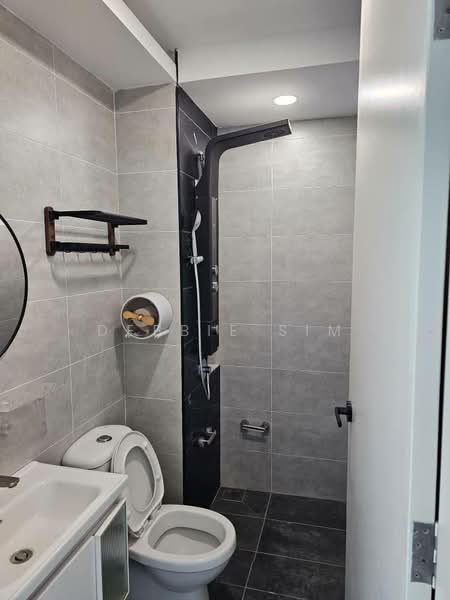Condominium for Sale at QuayWest Residence - Debbie Sim - Bathroom - PropertyGuru.com.my